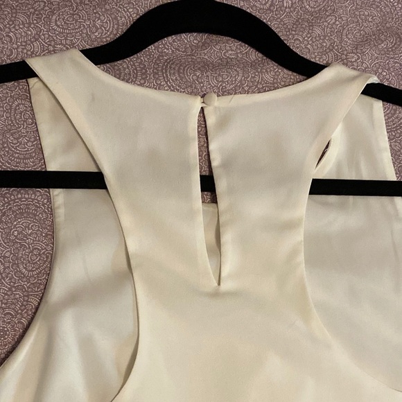 Banana Republic Halter Cut Shell - Picture 4 of 5